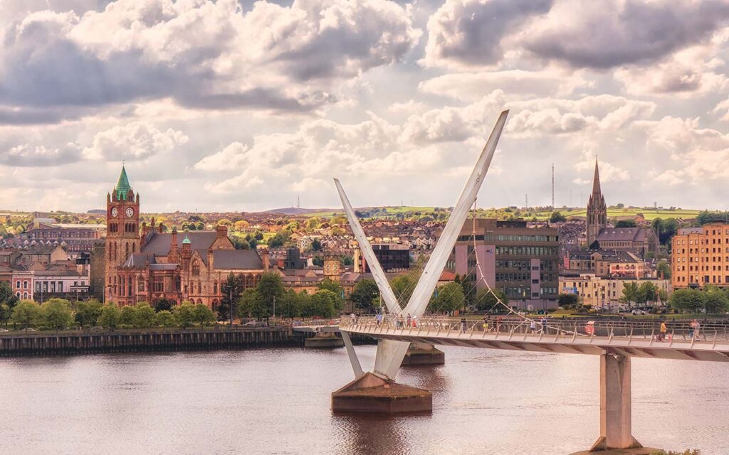 Derry Peace Bridge & Guidhall