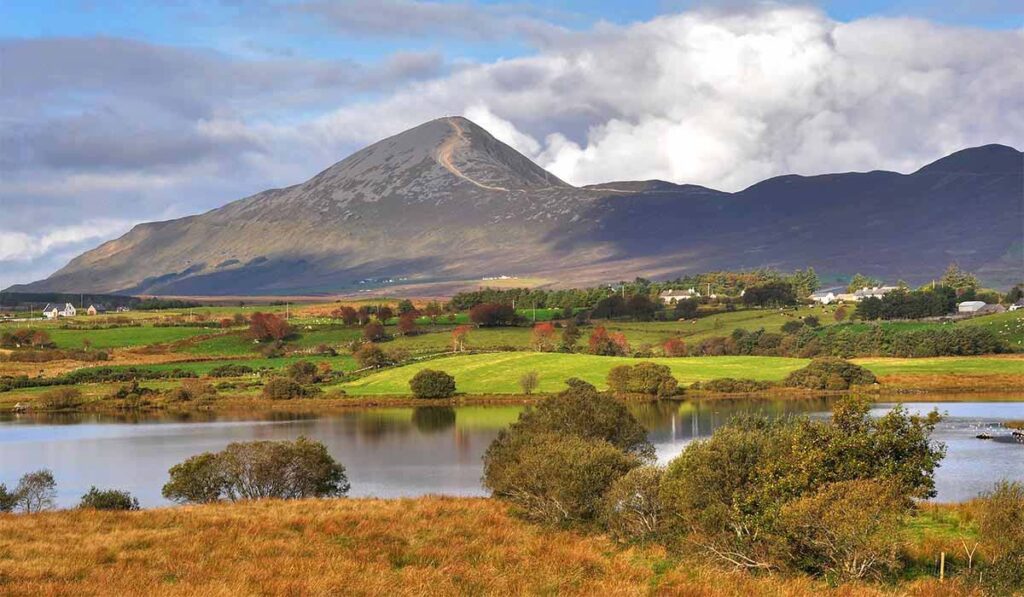 croagh patrick mountain Ireland