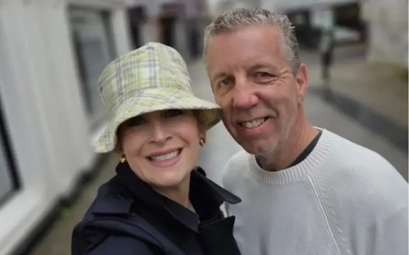 A couple of American tourists while travelling Ireland with their own guide